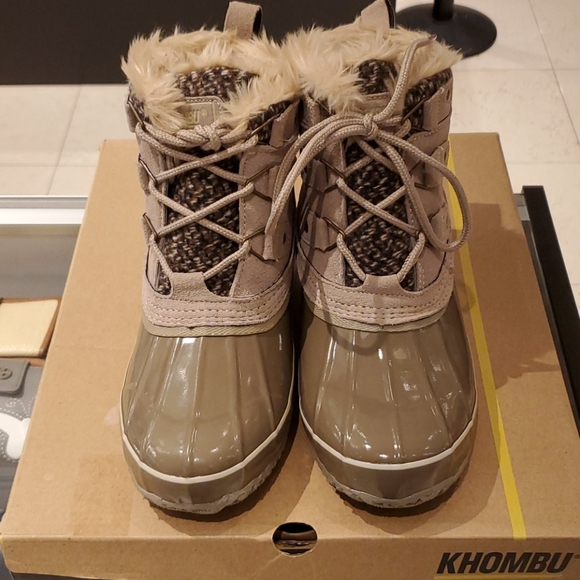 Khombu NWT Keri Winter Snow Boots with Faux Fur - Picture 5 of 8